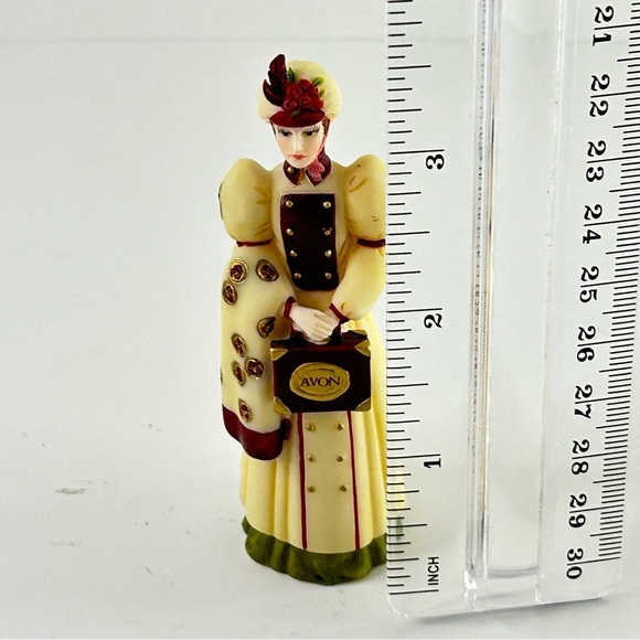 Vintage 1986 and 2006 Avon Miniature Porcelain Albee Lot of 3 - Picture 13 of 14